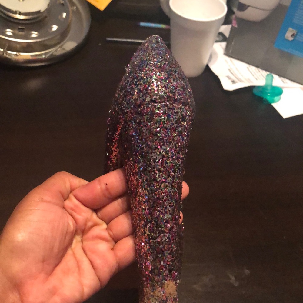 Shoes - Picture 4 of 4